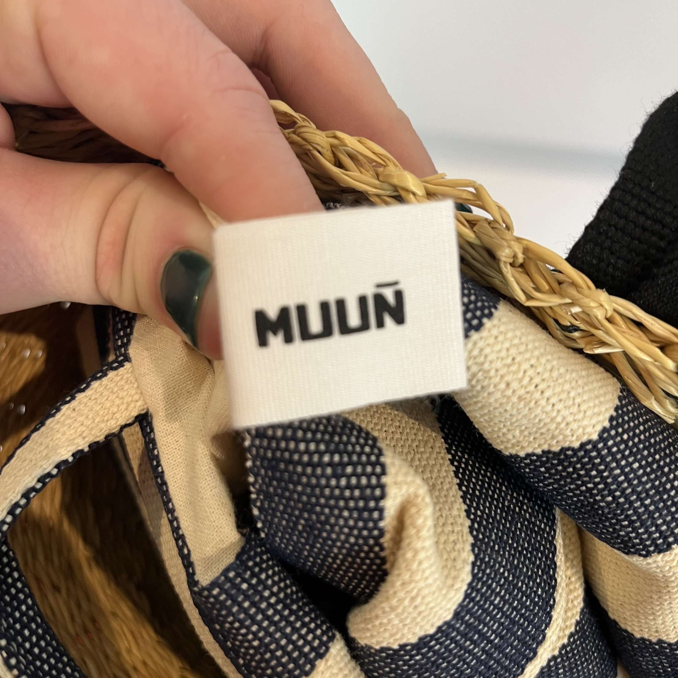 Muun Brand New Small Lined Wicker Basket Bag