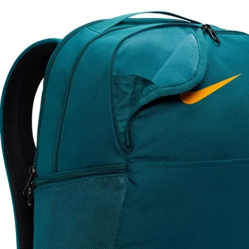 Nike Brasilia 9.5 Medium Backpack Geode Green  Grab your gear and get going with the Nike Brasilia Backpack. It has plenty of po