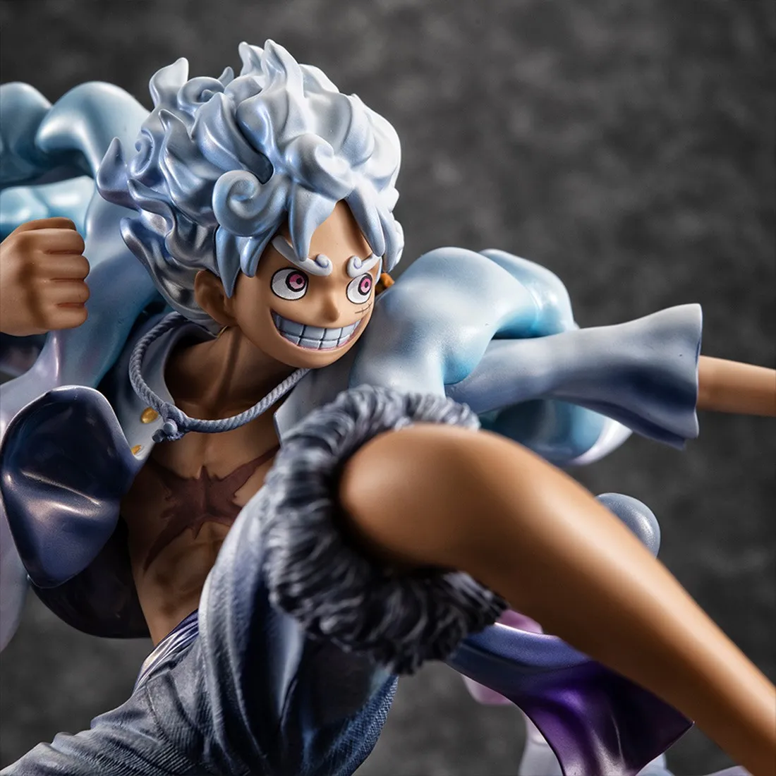 PREORDER - MegaHouse One Piece Portrait Of Pirates Wa Maximum Monkey D. Luffy Gear Five Figure (blue)