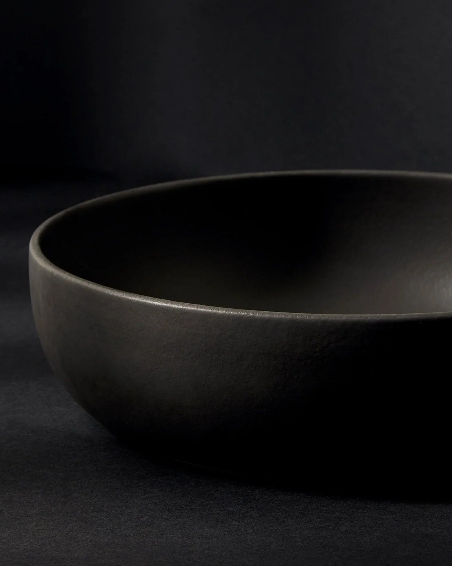 Stoneware Shallow Serving Bowl