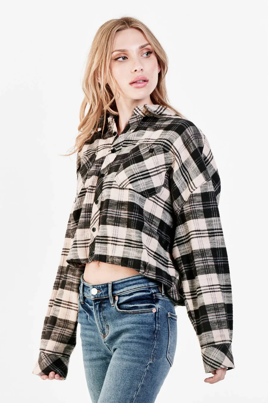 XANDRA SHIRT JACKET BLACK CREAM PLAID